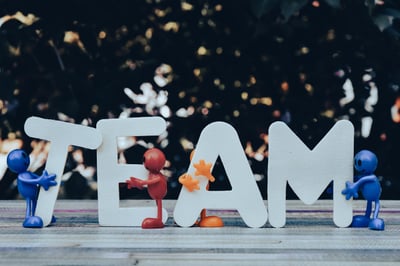 Comment motiver et fidéliser ses équipes dans une startup en croissance ?